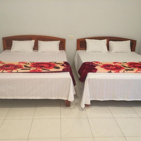 Hotel Y Bon Phan Thiết Esterno foto