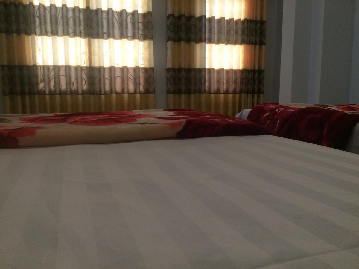 Hotel Y Bon Phan Thiết Esterno foto