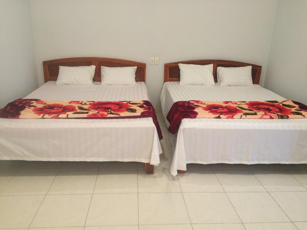 Hotel Y Bon Phan Thiết Esterno foto